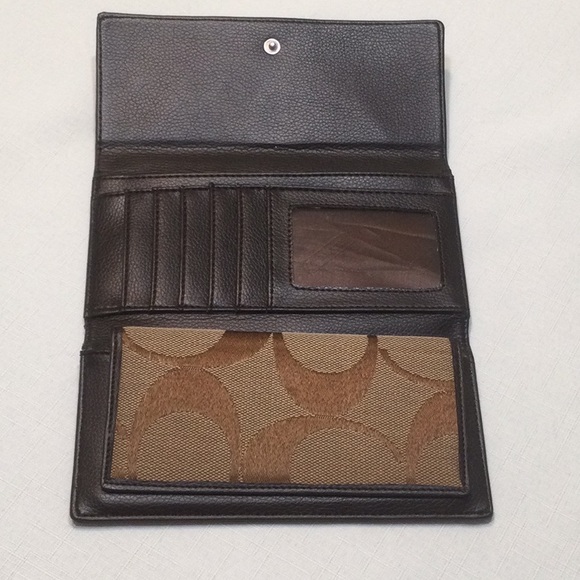 Coach Traditional Pattern Wallet/Checkbook Cover - Picture 3 of 7